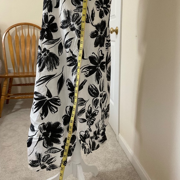 US Together Plus Empire Waist Dress Black/White/Floral Size 2X - Picture 11 of 14